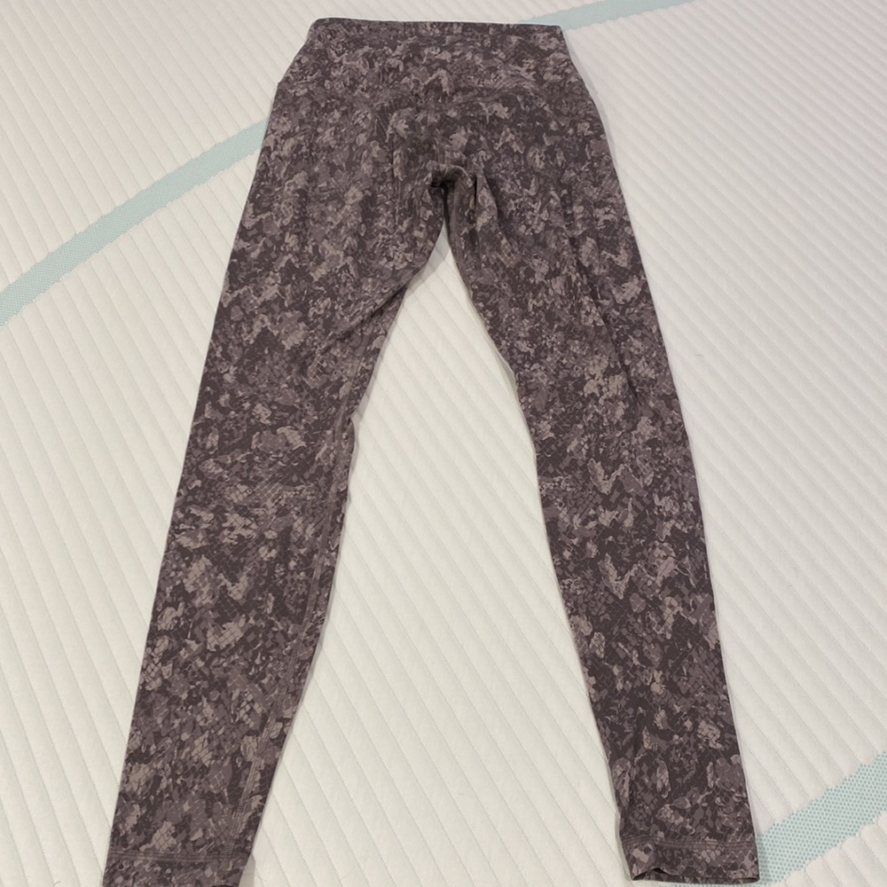 Lululemon align - Picture 2 of 3